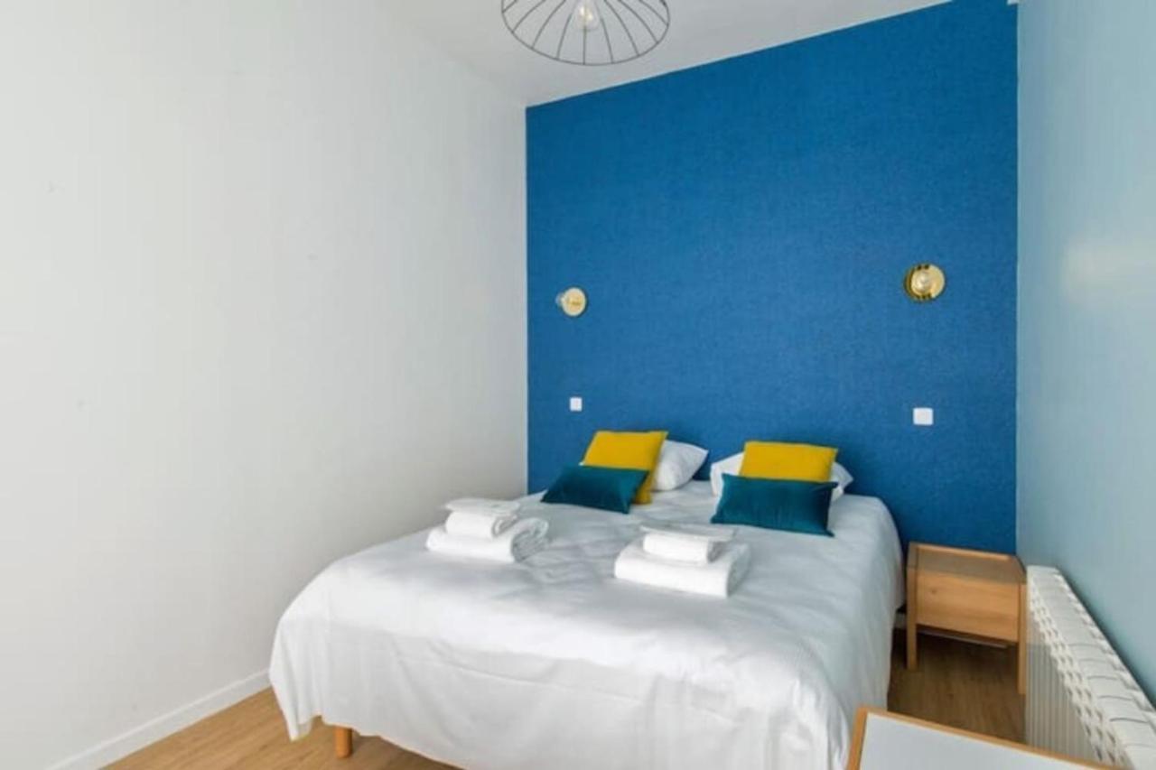 Cozy 2 Bedroom Apartment In Párizs Kültér fotó