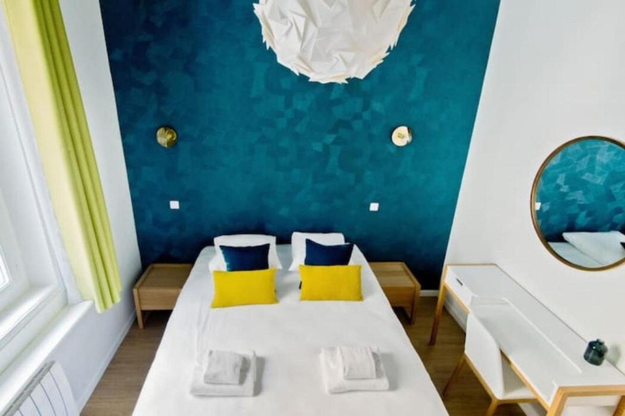 Cozy 2 Bedroom Apartment In Párizs Kültér fotó